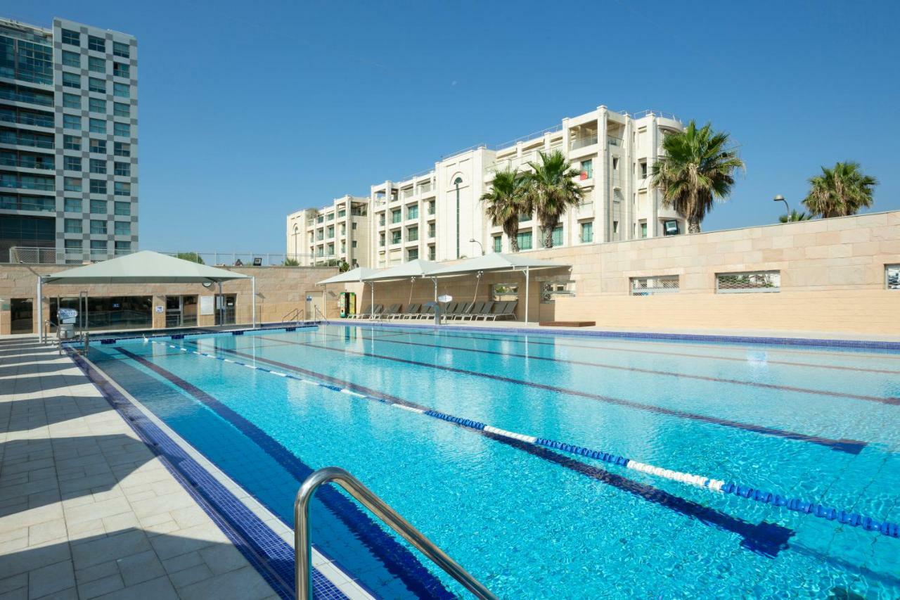 Aparthotel Okeanos On The Beach Herzelia Exterior foto